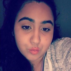 Meet your Posher, Marissa